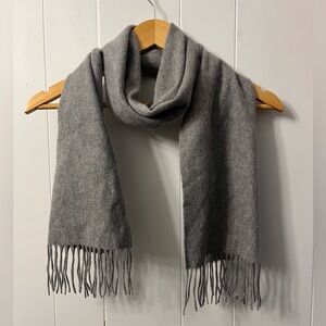NWOT Louisa Perini 100% Cashmere Scarf Fringe Grey Gray New Soft Winter Neutral